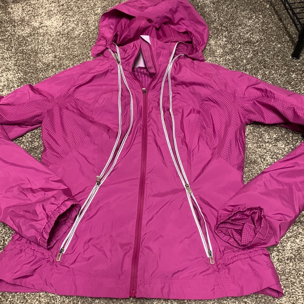 Lululemon hooded jacket sz 8